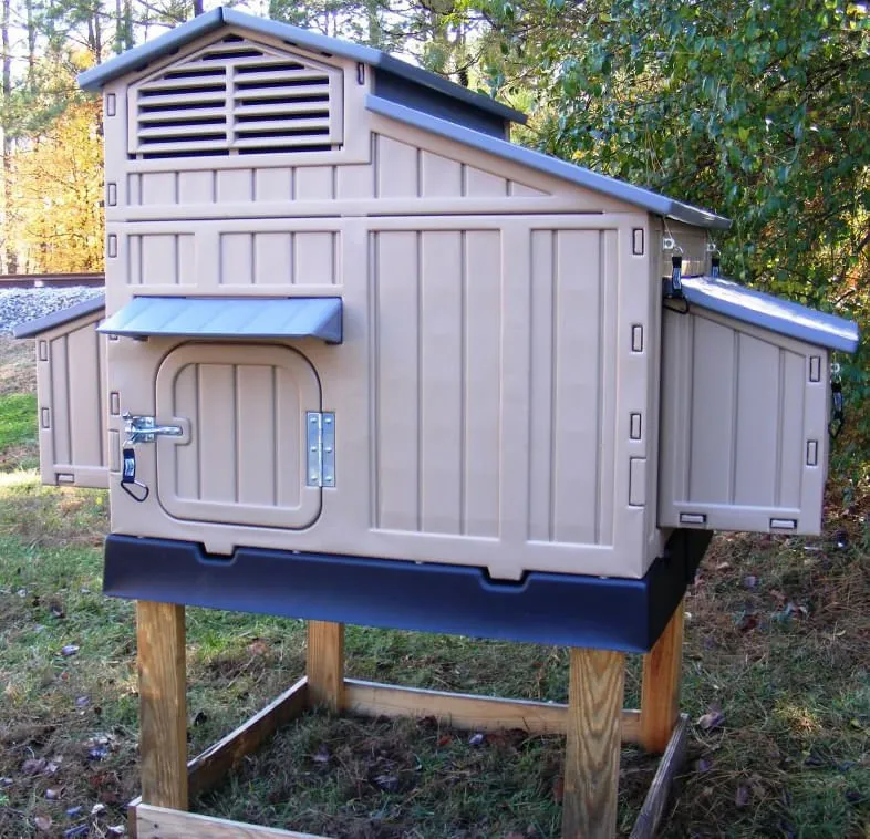 Snap Lock Large Chicken Coop